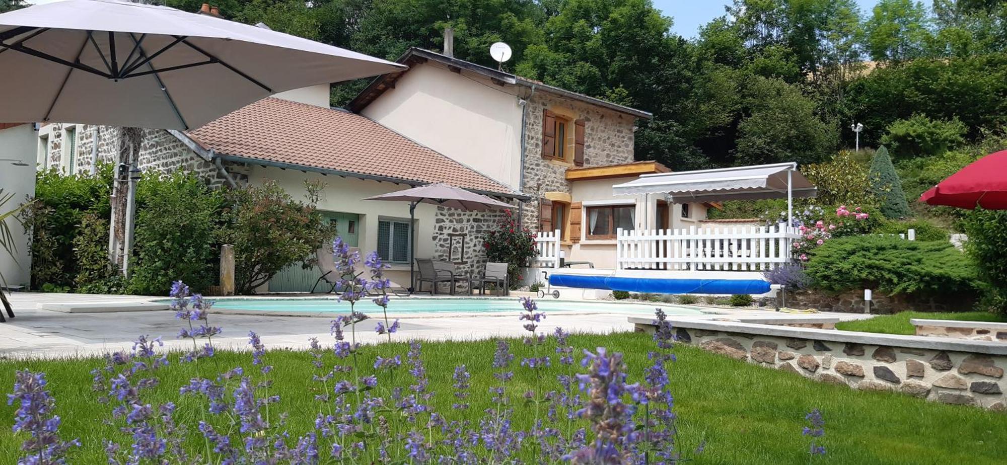 Joli Gite Rural Dans Un Havre De Paix Saint-Bonnet-le-Troncy Eksteriør billede
